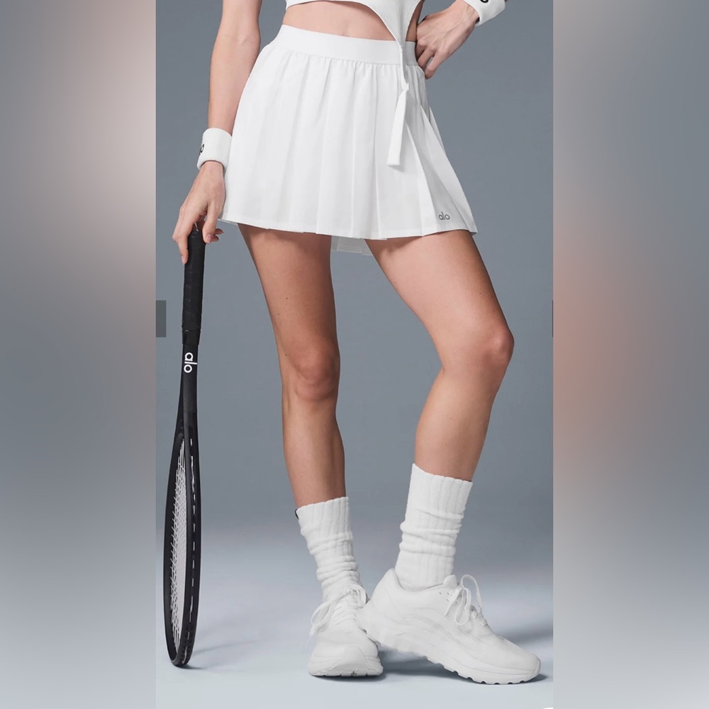 NWT Alo Yoga Varsity Tennis Skirt in White Shorts Underneath Size L